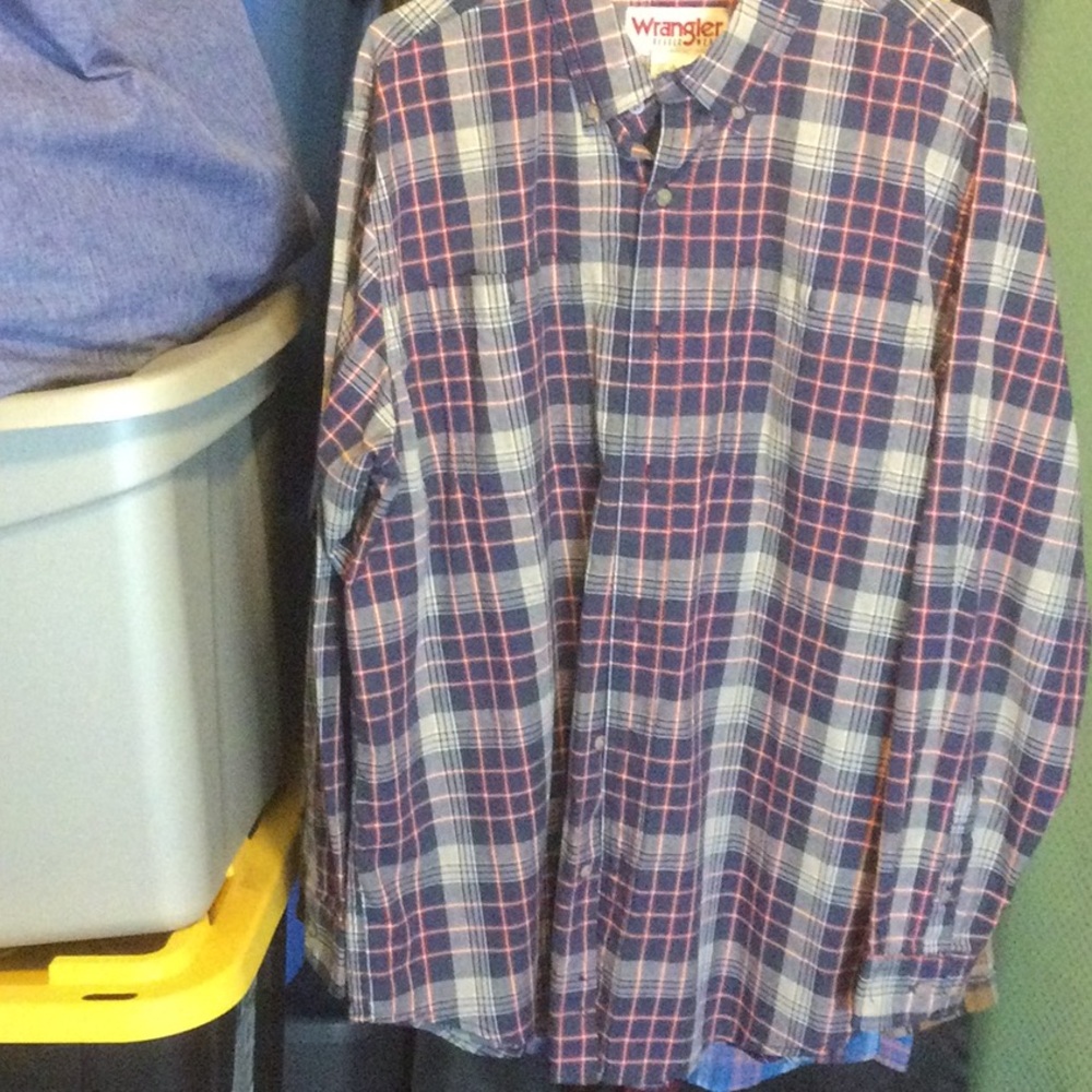 Wrangler Men's Blue and Red Plaid Shirt XL
